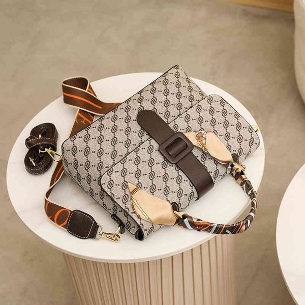 women's bag autumn and winter version new small square bag letter printing portable messenger women's bag purses_xwtd
women's bag autumn and winter version new small square bag letter printing portable messenger women's bag purses_xwtd