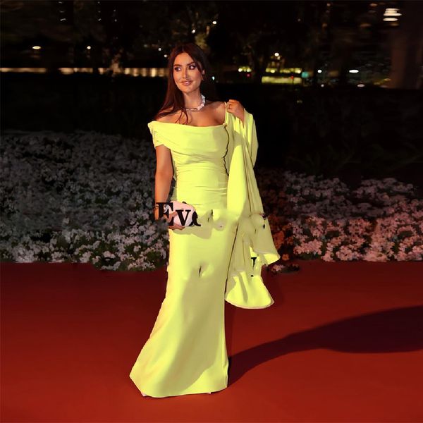 yellow long 2022 saudi arabia prom party dresses strapless long sleeveless off shoulder formal evening gowns cape, Black
yellow long 2022 saudi arabia prom party dresses strapless long sleeveless off shoulder formal evening gowns cape, Black