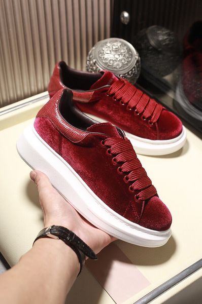luxury casual shoes men women white black suede leather reflective iridescent dream blue mens outdoor platform shoe size 36-44
luxury casual shoes men women white black suede leather reflective iridescent dream blue mens outdoor platform shoe size 36-44