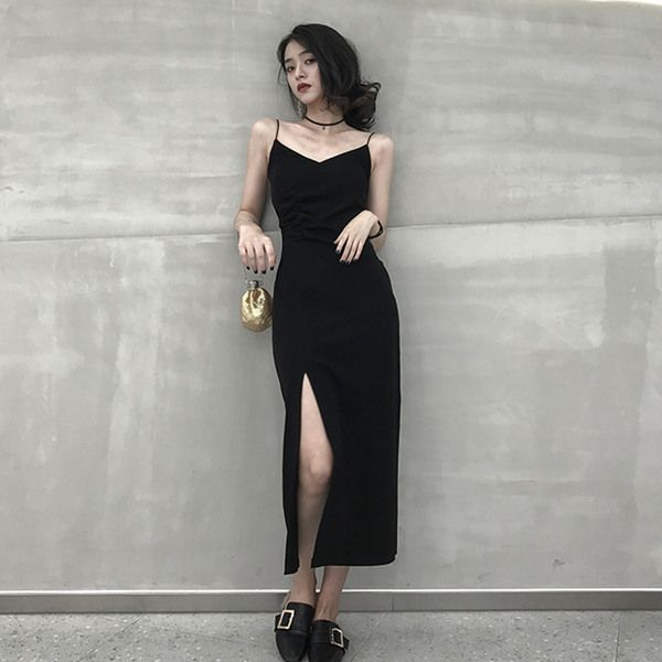 dress spring and summer new black halter skirt v collar take hepburn wind slim, Black;gray 
dress spring and summer new black halter skirt v collar take hepburn wind slim, Black;gray