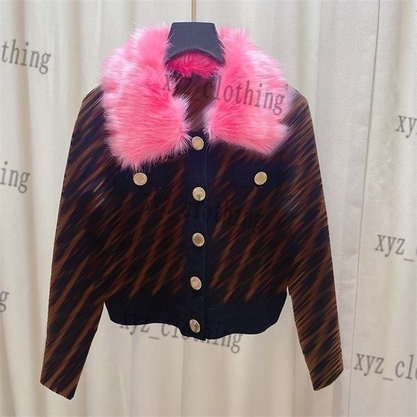 fur collar knitted brand designer womens jackets triangle logo pra coat long sleeve chest zipper bag jacket single-breasted long-sleeve hood, Black;brown
fur collar knitted brand designer womens jackets triangle logo pra coat long sleeve chest zipper bag jacket single-breasted long-sleeve hood, Black;brown