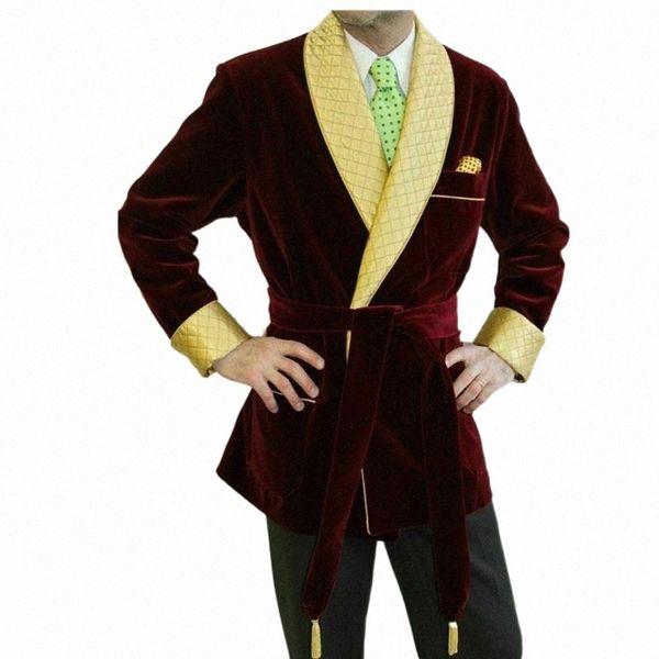 luxury 2021 velvet smoking suit men jackets designer dinner wedding party wear coats shawl lapel formal men's jacket only suits & blaze, White;black
luxury 2021 velvet smoking suit men jackets designer dinner wedding party wear coats shawl lapel formal men's jacket only suits & blaze, White;black