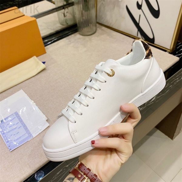 designer frontrow sneakers men women shoe calfskin leopard leather flat trainers white lace-up fashion printing runner casual sh, Black
designer frontrow sneakers men women shoe calfskin leopard leather flat trainers white lace-up fashion printing runner casual sh, Black
