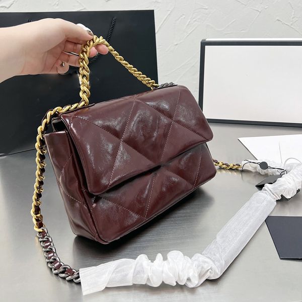 25cm oil wax leather classic flap shoulder bags double chains ladies multi pochette sacoche womens outdoor sacoche totes large capacity luxu
25cm oil wax leather classic flap shoulder bags double chains ladies multi pochette sacoche womens outdoor sacoche totes large capacity luxu