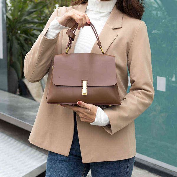evening bags fashion bag female 2022 new multifunction messenger shoulder hand-held bag y0506 t220801
evening bags fashion bag female 2022 new multifunction messenger shoulder hand-held bag y0506 t220801