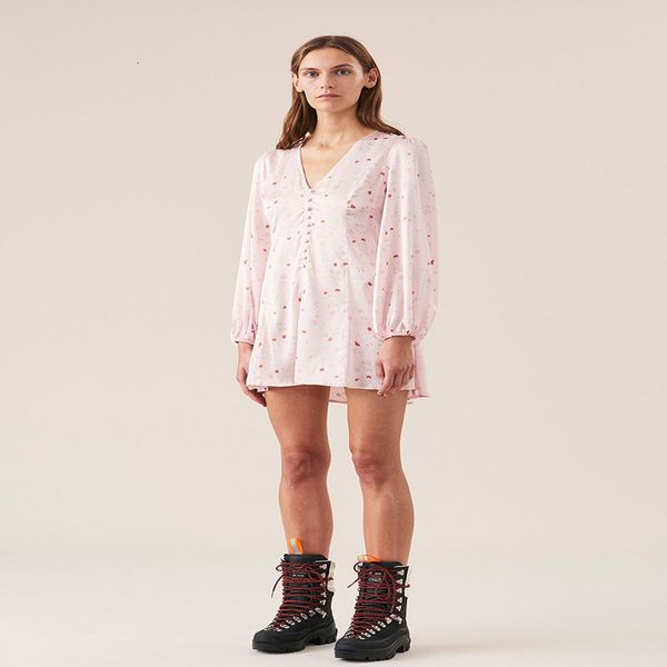 casual dresses gaan spring / summer copenhagen show lantern sleeve v-neck printed mini dress, Black;gray
casual dresses gaan spring / summer copenhagen show lantern sleeve v-neck printed mini dress, Black;gray