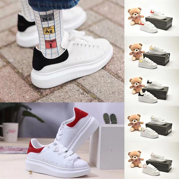 baby luxury first walkers platform kids designer shoe reflective triple black white golden children casual sneakers party fashion 261z 
baby luxury first walkers platform kids designer shoe reflective triple black white golden children casual sneakers party fashion 261z