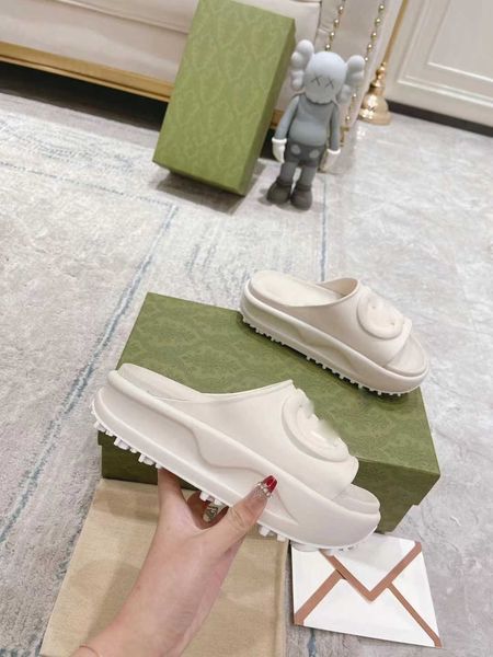 new 20222 fashion g women's designer sandals slide slippers flip flops platform wedge embroidery printing jelly rubber shoes 35-41 81, Black 
new 20222 fashion g women's designer sandals slide slippers flip flops platform wedge embroidery printing jelly rubber shoes 35-41 81, Black