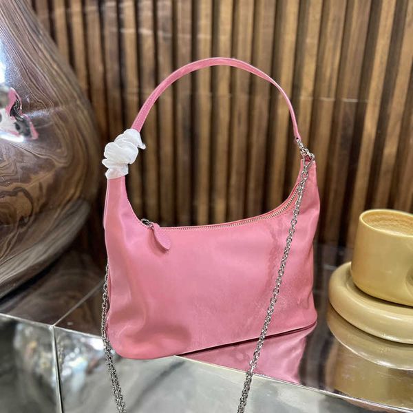 shoulder bags luxury bag designer cross body handbags totes crossbody gold chain canvas high-quality fashion brand with original box size 27
shoulder bags luxury bag designer cross body handbags totes crossbody gold chain canvas high-quality fashion brand with original box size 27