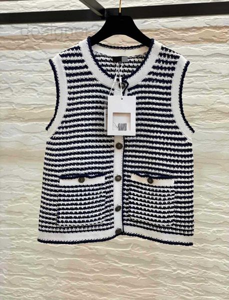 women's knits & tees designer 2022 new small fragrance two pocket single row button round neck mixed yarn crochet stripe woven vest 01f, White
women's knits & tees designer 2022 new small fragrance two pocket single row button round neck mixed yarn crochet stripe woven vest 01f, White