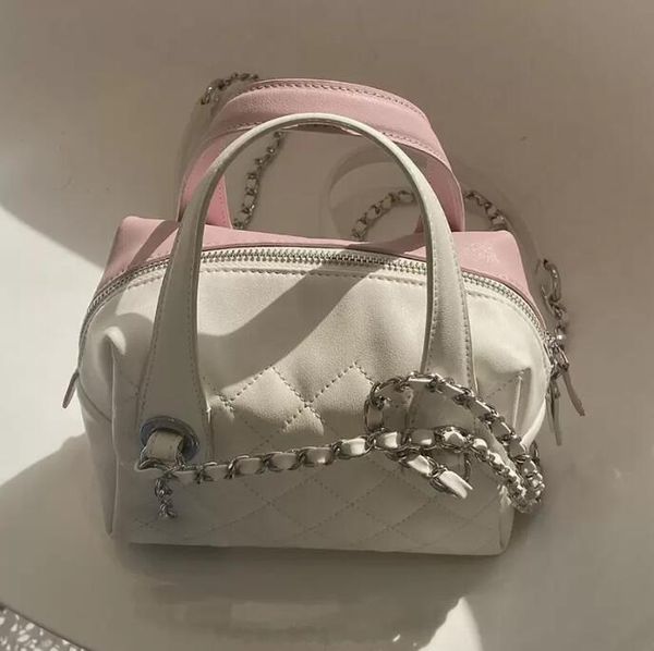 sw 2022ss womens vintage calfskin quilted handle totes bags silver metal hardware chain crossbody shoulder boston pink-white ice cream color
sw 2022ss womens vintage calfskin quilted handle totes bags silver metal hardware chain crossbody shoulder boston pink-white ice cream color