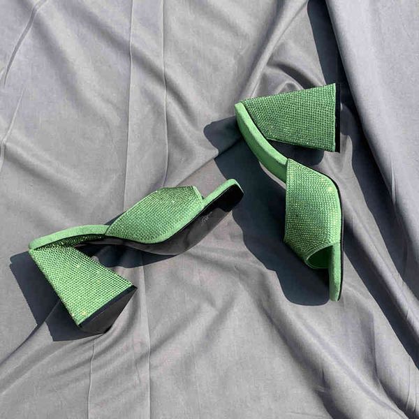 sandals fashion women's shoes summer style square head triangular heel word outside wear slippers large, Black
sandals fashion women's shoes summer style square head triangular heel word outside wear slippers large, Black