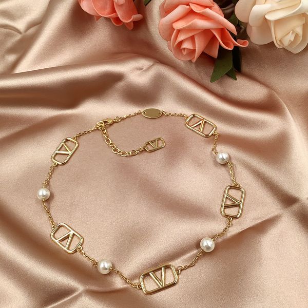 charm fashion gold pearl pendant necklace design luxury brand jewelry designer letter v women 18k gold simple neck chain factory retail whol, Silver
charm fashion gold pearl pendant necklace design luxury brand jewelry designer letter v women 18k gold simple neck chain factory retail whol, Silver