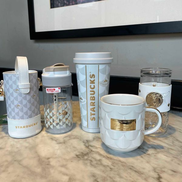 2021 starbucks cup platinum three-dimensional magic color fish scale stainless steel heat preservation cup mug straw water cup portable
2021 starbucks cup platinum three-dimensional magic color fish scale stainless steel heat preservation cup mug straw water cup portable
