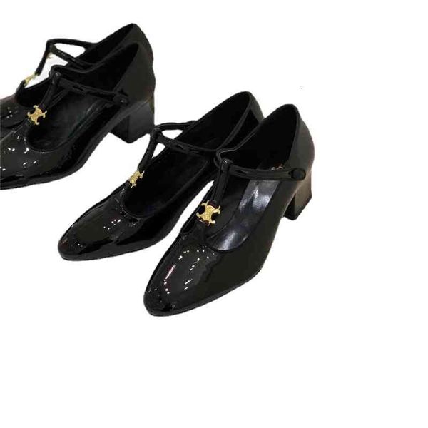 dress shoes chic french style arc de triomphe buckle t-belt thick medium heel single shoes women's patent leather mary jane leford coll, Black
dress shoes chic french style arc de triomphe buckle t-belt thick medium heel single shoes women's patent leather mary jane leford coll, Black