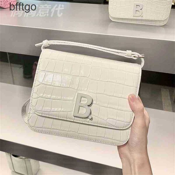 classic designer balencaigass handbags bag women's crocodile pattern messenger square tofu tote shoulder
classic designer balencaigass handbags bag women's crocodile pattern messenger square tofu tote shoulder