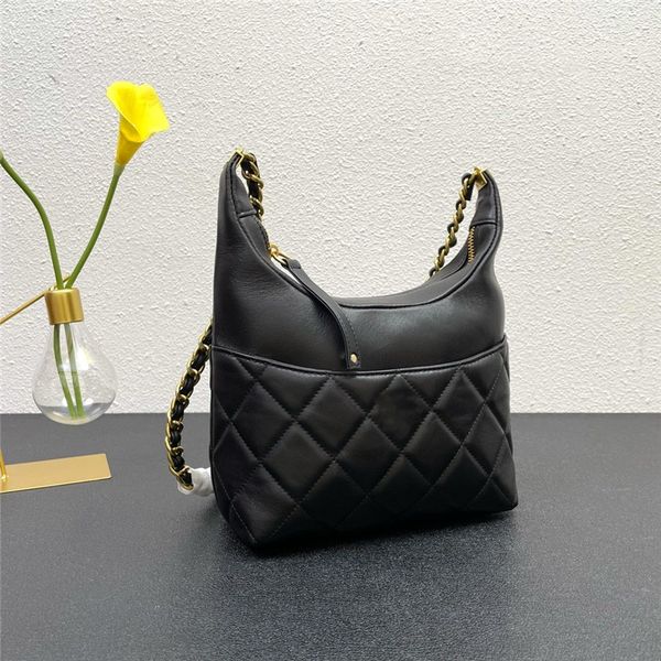 soft black leather bag womens shoulder bags personality contracted version design handbag with retro gold chain 25cm crossbody purse handbag
soft black leather bag womens shoulder bags personality contracted version design handbag with retro gold chain 25cm crossbody purse handbag