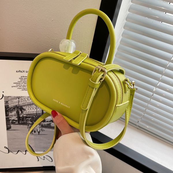 designer bags this year's popular small women's summer 2022 new high-grade texture niche handbag one shoulder messenger
designer bags this year's popular small women's summer 2022 new high-grade texture niche handbag one shoulder messenger