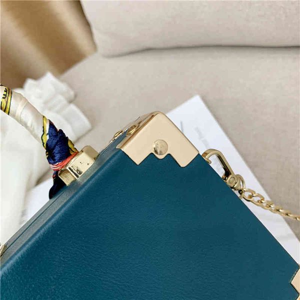 fashion women's new high-quality versatile bag luxury designer autumn winter small fashion version msenger foreign style hand box
fashion women's new high-quality versatile bag luxury designer autumn winter small fashion version msenger foreign style hand box