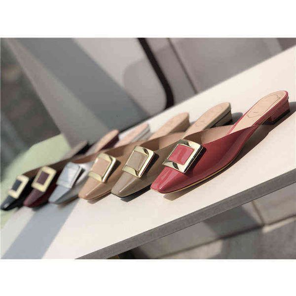 spring and autumn rv low heel slippers women's head color matching back empty sandals black thick shoes dongguan goods
spring and autumn rv low heel slippers women's head color matching back empty sandals black thick shoes dongguan goods