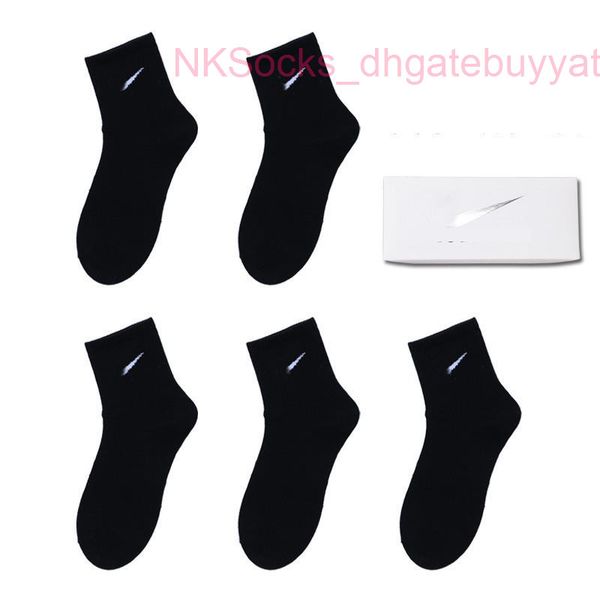 fashion men's classic socks gift box stockings hook brand black white gray medium tube sports cotton sweat absorbing sock men women lux
fashion men's classic socks gift box stockings hook brand black white gray medium tube sports cotton sweat absorbing sock men women lux