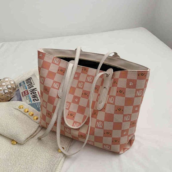 female personalized luxury large capacity women' high-grade style shoulder tote underarm shell women small bag wholesale
female personalized luxury large capacity women' high-grade style shoulder tote underarm shell women small bag wholesale