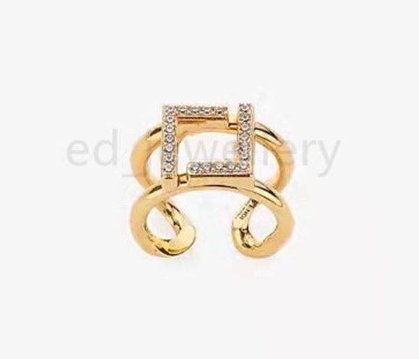 2022 designer d spiral ring women midi ring classic luxury design jewelry women's gold and silver will never fade 1.235
2022 designer d spiral ring women midi ring classic luxury design jewelry women's gold and silver will never fade 1.235