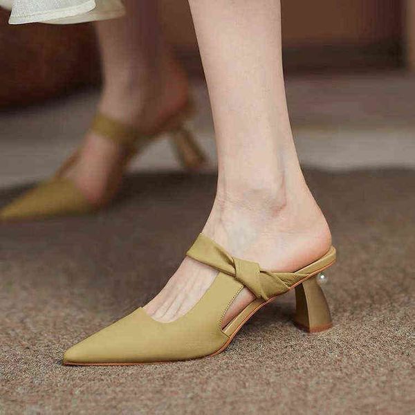 designer women's high heel sandals baotou sandals 2022 style thick pointed small high-ed half slippers back empty french single shoes w, Black
designer women's high heel sandals baotou sandals 2022 style thick pointed small high-ed half slippers back empty french single shoes w, Black
