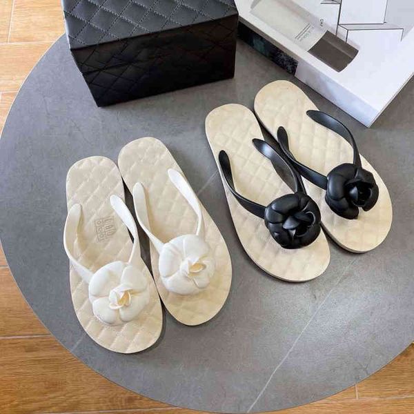 sandals round headed women's sandals for the beach in summer elegant floral flat bottomed and fashionable, Black
sandals round headed women's sandals for the beach in summer elegant floral flat bottomed and fashionable, Black