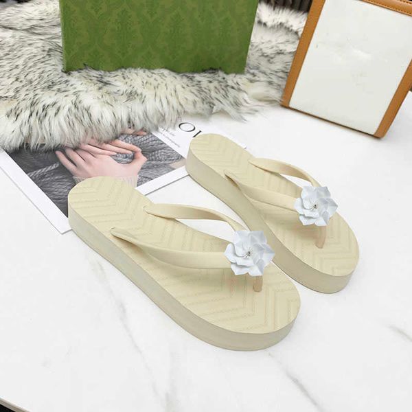 yucheng01 women designer slippers beach l indoor shower room flats slipper luxury chevron thong sandal size 35-43 model lx02, Black
yucheng01 women designer slippers beach l indoor shower room flats slipper luxury chevron thong sandal size 35-43 model lx02, Black