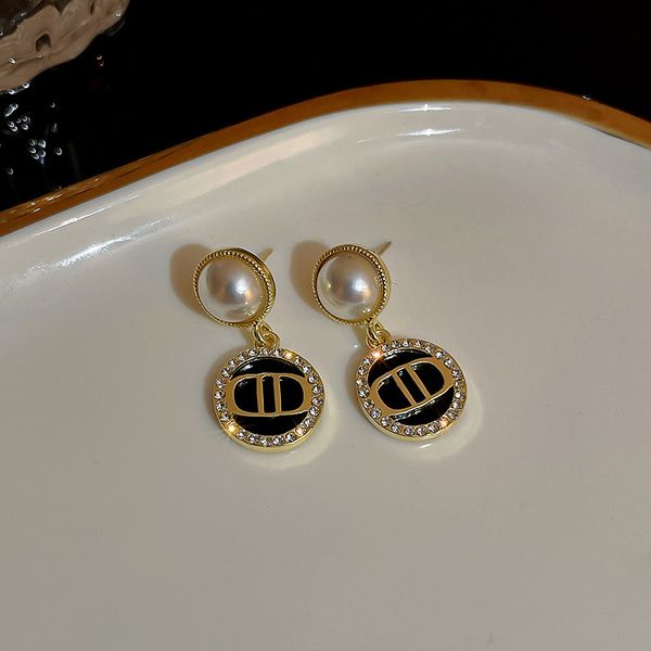 silver stud rhinestone-encrusted pearl letter d round ring earrings korean retro design ear studs personalized graceful and wild earrings, Golden
silver stud rhinestone-encrusted pearl letter d round ring earrings korean retro design ear studs personalized graceful and wild earrings, Golden