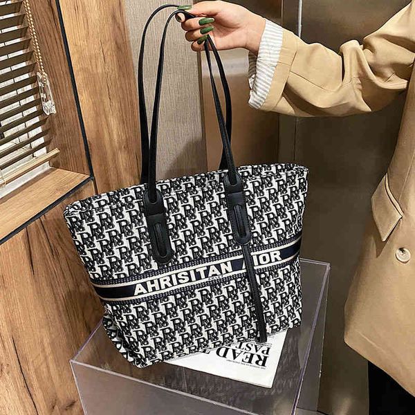 bag women's new high-capacity textured canvas shoulder bag versatile minority design tote bag
bag women's new high-capacity textured canvas shoulder bag versatile minority design tote bag