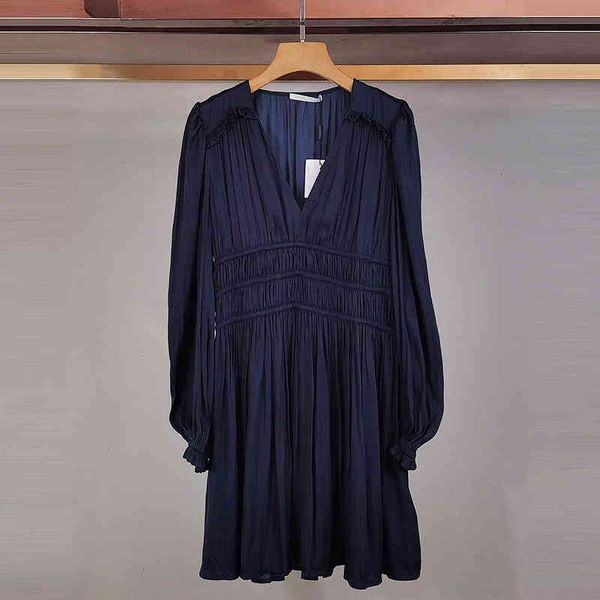 casual dresses family french minority dress autumn winter elegant silk elastic waist v-neck skirt, Black;gray
casual dresses family french minority dress autumn winter elegant silk elastic waist v-neck skirt, Black;gray