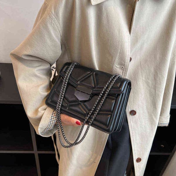 classic chain brand pu leather crossbody bags for women 2022 trendy simple fashion shoulder side bag lady luxury small handbags
classic chain brand pu leather crossbody bags for women 2022 trendy simple fashion shoulder side bag lady luxury small handbags