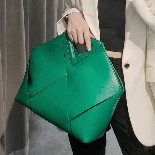 leather handbag female minority design light luxury leather woven bag single shoulder women's bag 220614
leather handbag female minority design light luxury leather woven bag single shoulder women's bag 220614