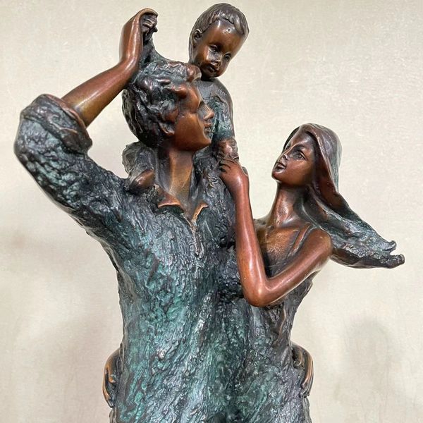 47cm love family bronze sculpture statue casting bronze figurine vintage arts modern home decoration, Silver
47cm love family bronze sculpture statue casting bronze figurine vintage arts modern home decoration, Silver