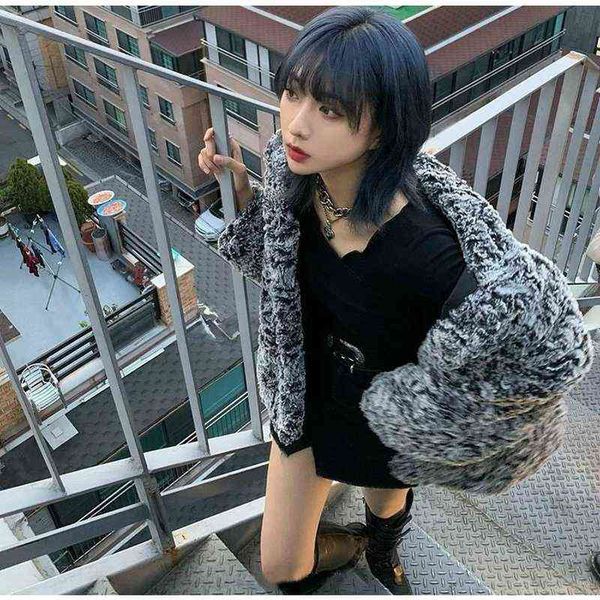 2020 winter thick warm women fashion fake rabbit fur medium long coats turn down collar faux fur outerwear a264 t220810, Black
2020 winter thick warm women fashion fake rabbit fur medium long coats turn down collar faux fur outerwear a264 t220810, Black