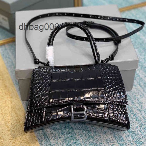 one designer balenciga handbag 2022 bags leather b home shoulder hourglass diagonal hand fashion crocodile pattern versatile messenger women
one designer balenciga handbag 2022 bags leather b home shoulder hourglass diagonal hand fashion crocodile pattern versatile messenger women