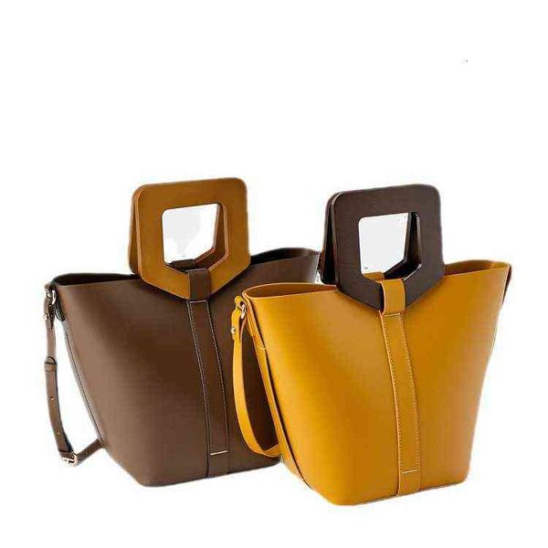 designers bags z family new fashion women's bag 2020 summer wooden handle messenger commuter leisure shopping mother
designers bags z family new fashion women's bag 2020 summer wooden handle messenger commuter leisure shopping mother