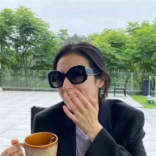 sunglasses xiaoxiangjia's trendy hepburn zhou yutong's same with diamond legs c v6g4, White;black
sunglasses xiaoxiangjia's trendy hepburn zhou yutong's same with diamond legs c v6g4, White;black