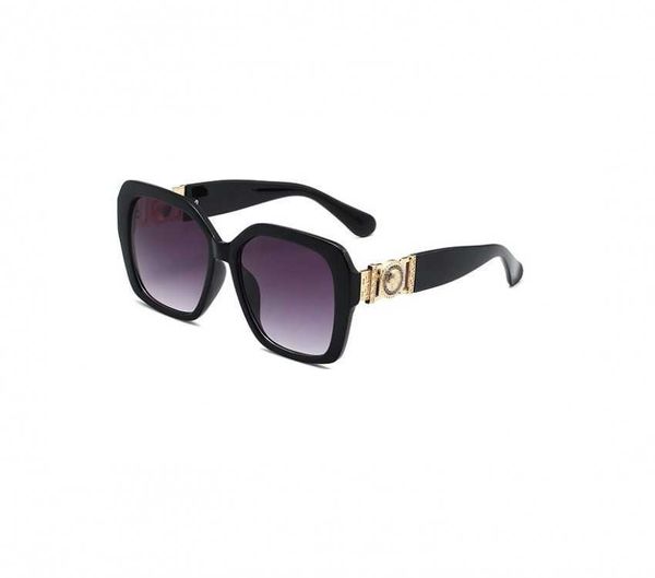 new 4378 large box head sunglasses female personality street snet red sunglasses of the same style, White;black
new 4378 large box head sunglasses female personality street snet red sunglasses of the same style, White;black