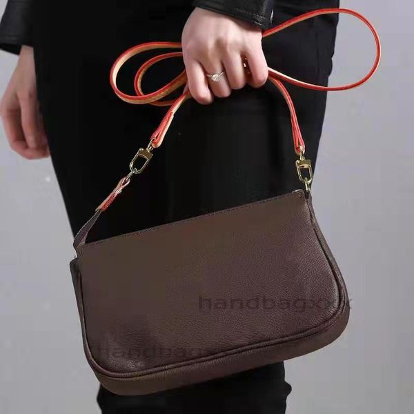 boots bag handbag luxury designer bag classic vintage fashionable underarm foreign style women's versatile shoulder color soft face
boots bag handbag luxury designer bag classic vintage fashionable underarm foreign style women's versatile shoulder color soft face