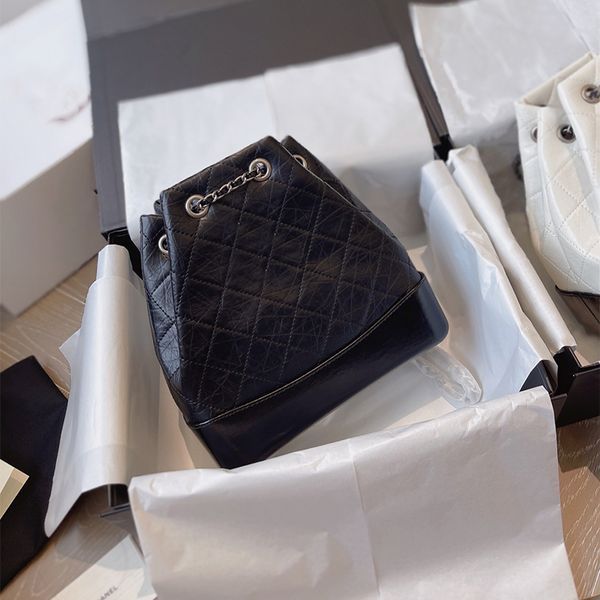 5a classic handbag ladies designer bags leather flip chain bag purse large capacity fashion one shoulder messenger bag luxury backpack totes
5a classic handbag ladies designer bags leather flip chain bag purse large capacity fashion one shoulder messenger bag luxury backpack totes