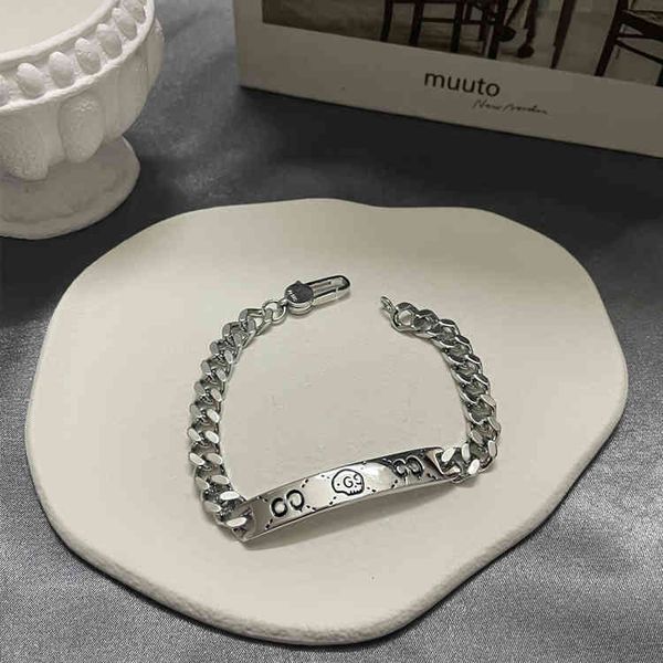2022 factory wholesale new hand decoration interlocking skull ghost elf men's and women's lovers gift bracelet, Black
2022 factory wholesale new hand decoration interlocking skull ghost elf men's and women's lovers gift bracelet, Black