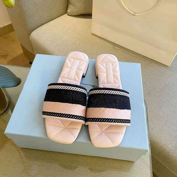 sliers square head flat heel sandals spring p family triangular color matching embroidery letters, women wearing sliers, Black
sliers square head flat heel sandals spring p family triangular color matching embroidery letters, women wearing sliers, Black
