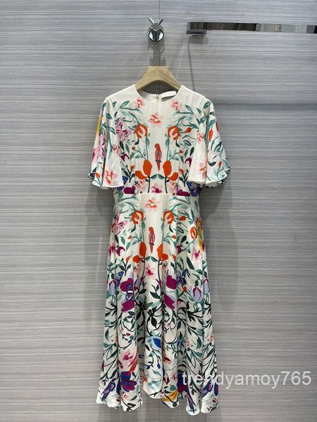 casual dresses butterfly flower silk dress pastoral holiday lotus sleeve waist closing slim long skirt high-end in summer, Black;gray
casual dresses butterfly flower silk dress pastoral holiday lotus sleeve waist closing slim long skirt high-end in summer, Black;gray