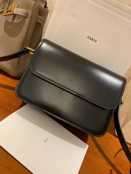 2022 women ces lin es designers shoulder bags handbags whole net went after the trumpet the arc de triomphe black gold
2022 women ces lin es designers shoulder bags handbags whole net went after the trumpet the arc de triomphe black gold