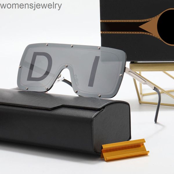 designer classic sunglasses fashion trend adumbral design for man woman ultraviolet-proof full frame 6 colors optional high-quality, White;black
designer classic sunglasses fashion trend adumbral design for man woman ultraviolet-proof full frame 6 colors optional high-quality, White;black