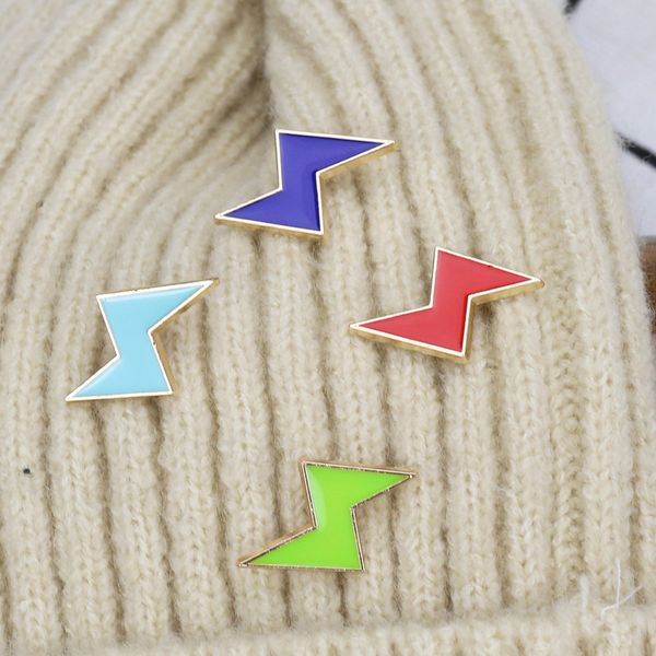 couples alloy lightning brooch pin students cartoon schoolbag badges lovers drop oil lightning lapel pins for backpack sweater clothes corsa, Gray
couples alloy lightning brooch pin students cartoon schoolbag badges lovers drop oil lightning lapel pins for backpack sweater clothes corsa, Gray