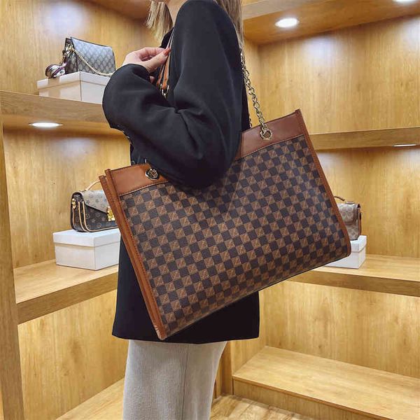 handbags bags korean fashion contrast pattern tutuote large capacity texture trend one shoulder portable women's, Black;red
handbags bags korean fashion contrast pattern tutuote large capacity texture trend one shoulder portable women's, Black;red